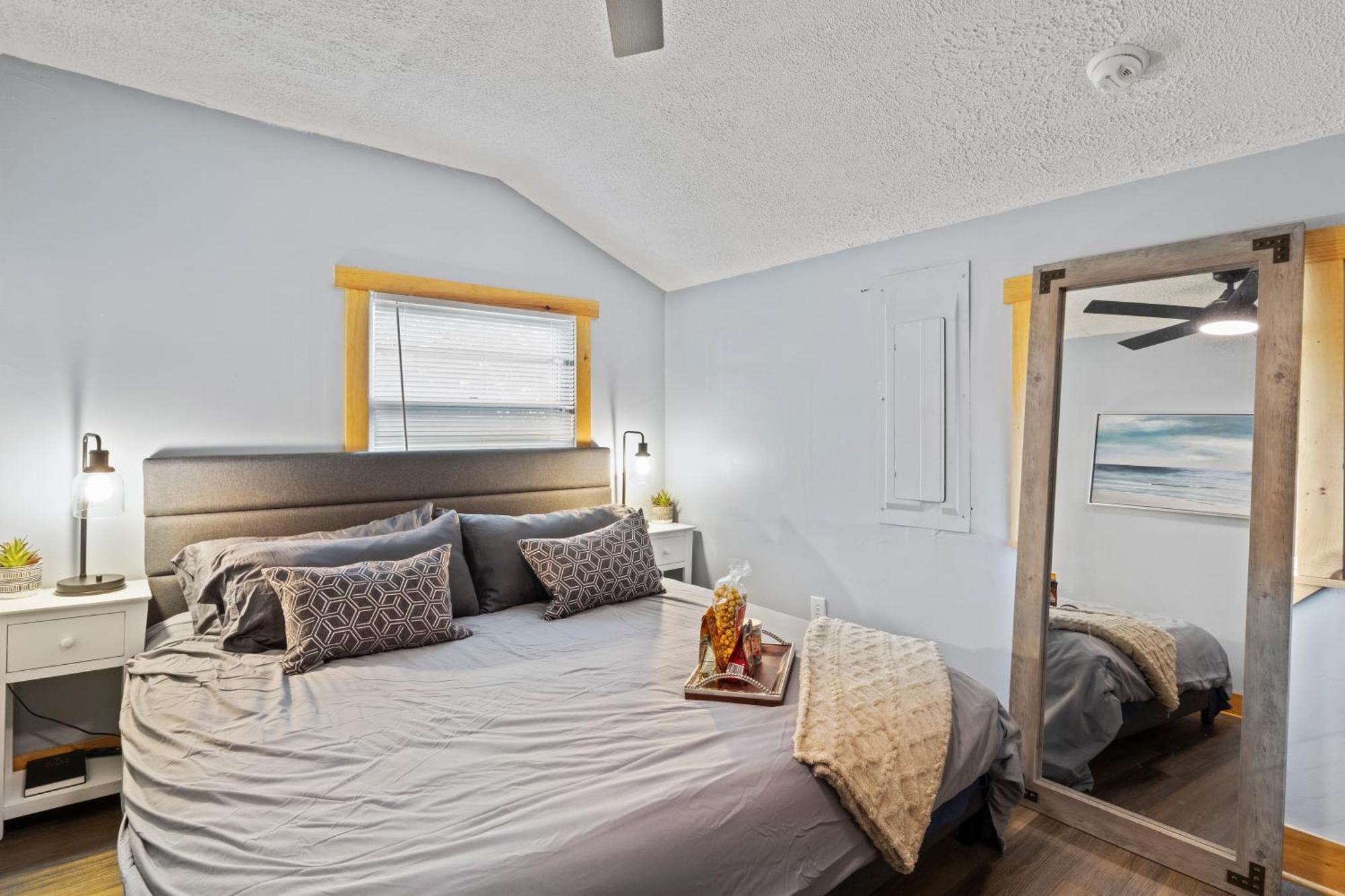 Cozy Home W/ King Bed & Lake Access Canandaigua Buitenkant foto